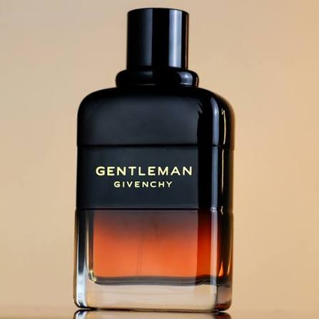 Givenchy Gentleman Réserve Privée — Elegancia refinada con carácter único