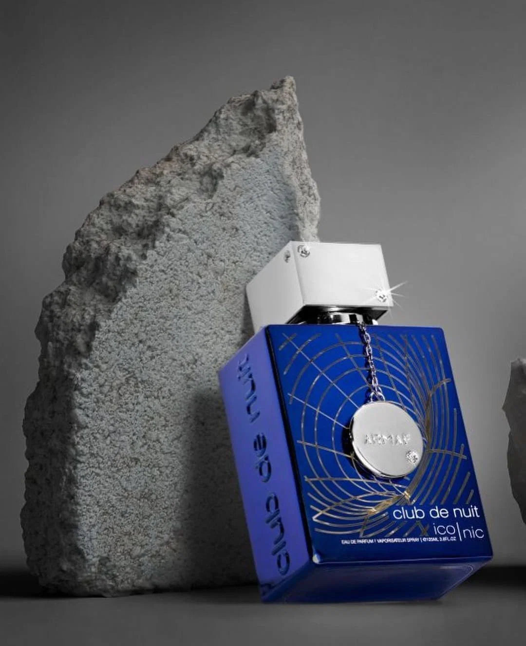 Club de Nuit Iconic — El azul seguro  que nunca falla